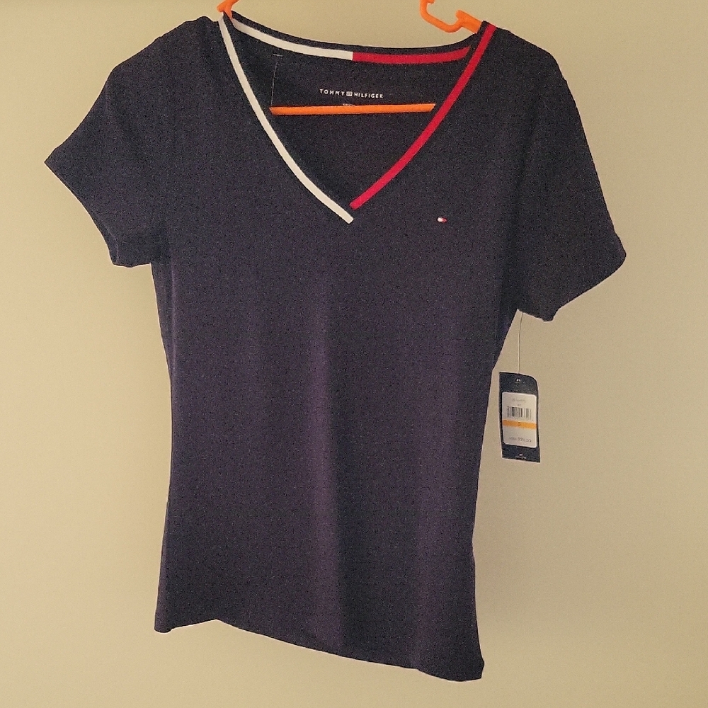 Tommy Hilfiger Women's Navy V-Neck Top Size Small